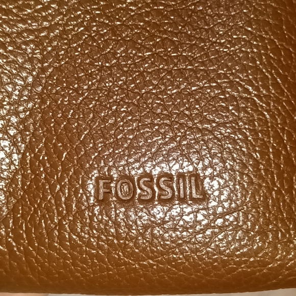 Fossil Tote - Picture 8 of 15